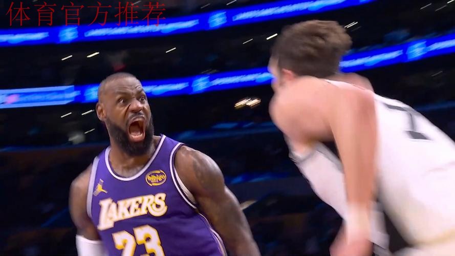 詹姆斯战斧劈扣领衔12月11日五佳球
